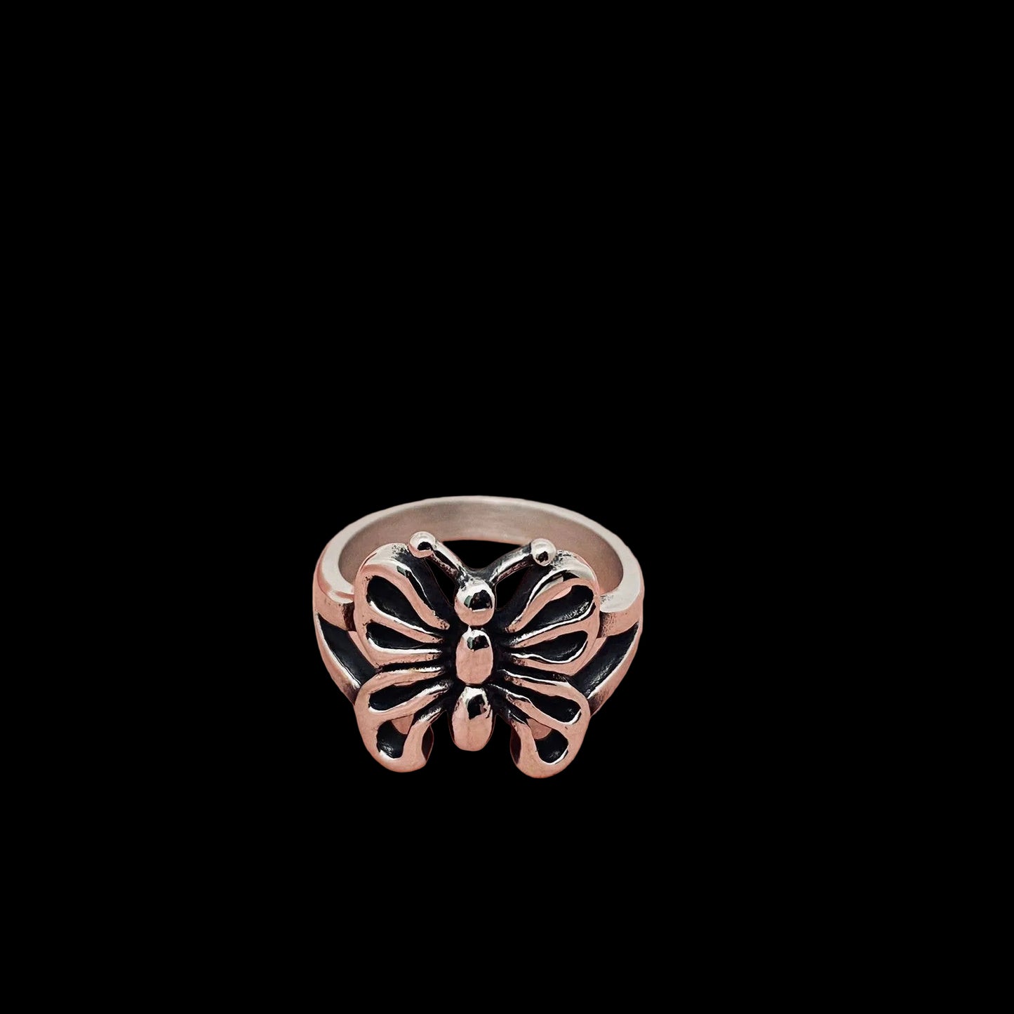 La Mariposa De Hannah Ring